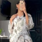 2 Pcs Women's Stitched Linen Printed Shirt and Trouser