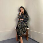 2 Pcs Women's Stitched Linen Printed Suit